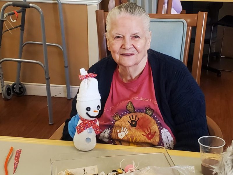 Residents enjoy and create crafts