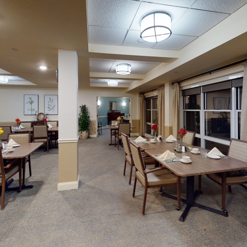 The dining room at Ruth's House at JGS Lifecare