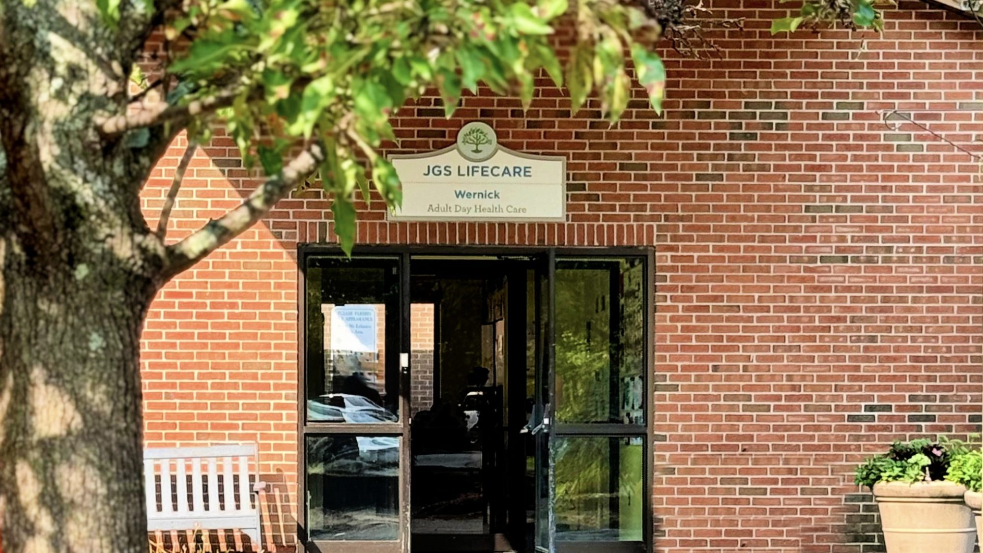 Wernick Adult Day Health entrance at JGS Lifecare
